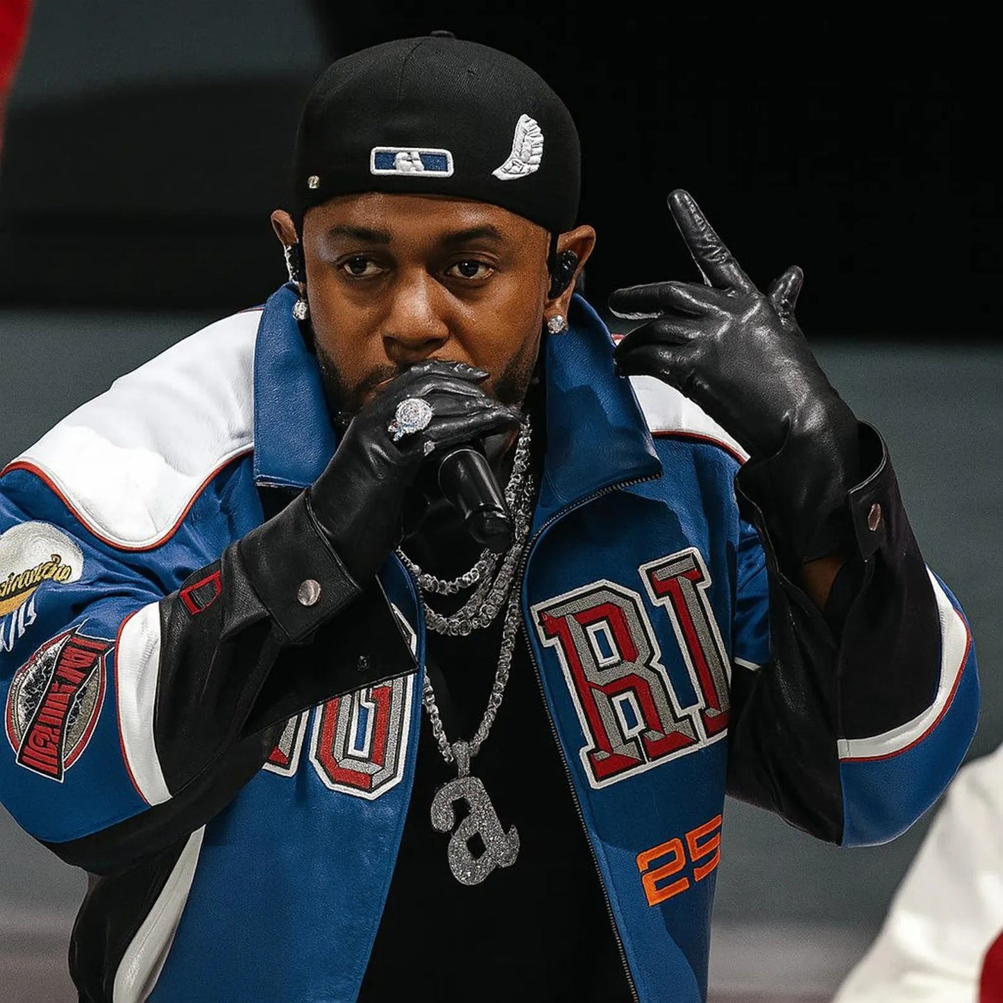 Halftime Super Bowl 2025 Gloria Kendrick Lamar Blue Leather Jacket